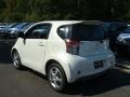 2012 Blizzard White Pearl Scion iQ   photo #4