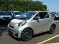 Classic Silver Metallic - iQ  Photo No. 3