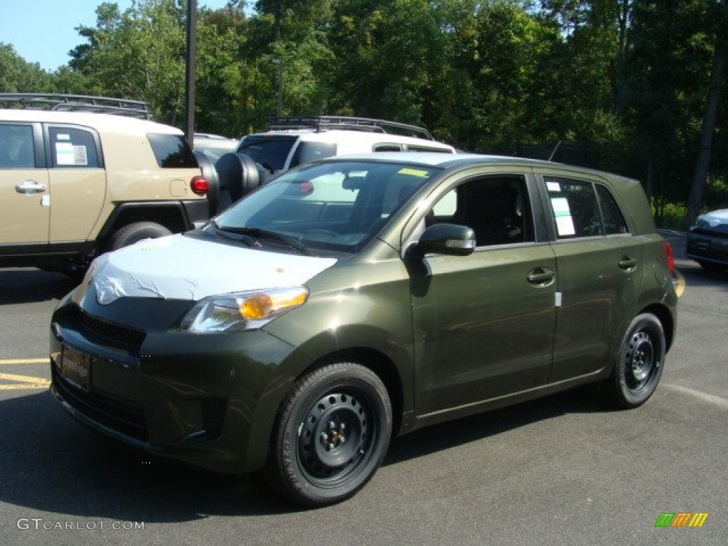 2012 xD  - Amazon Green Metallic / Dark Charcoal photo #3