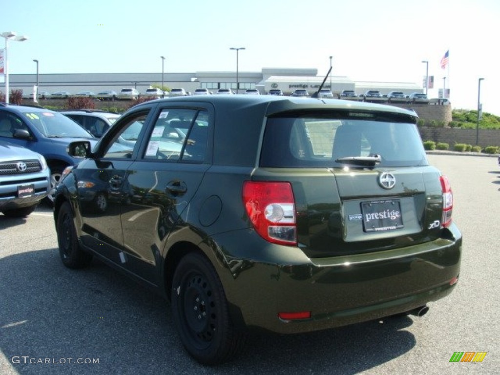 2012 xD  - Amazon Green Metallic / Dark Charcoal photo #4