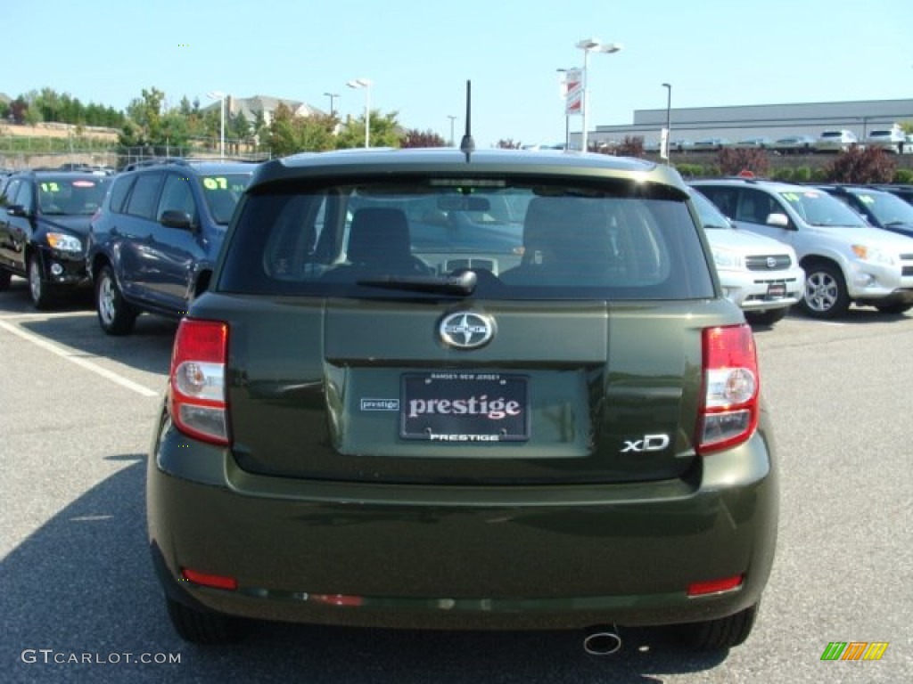 2012 xD  - Amazon Green Metallic / Dark Charcoal photo #5