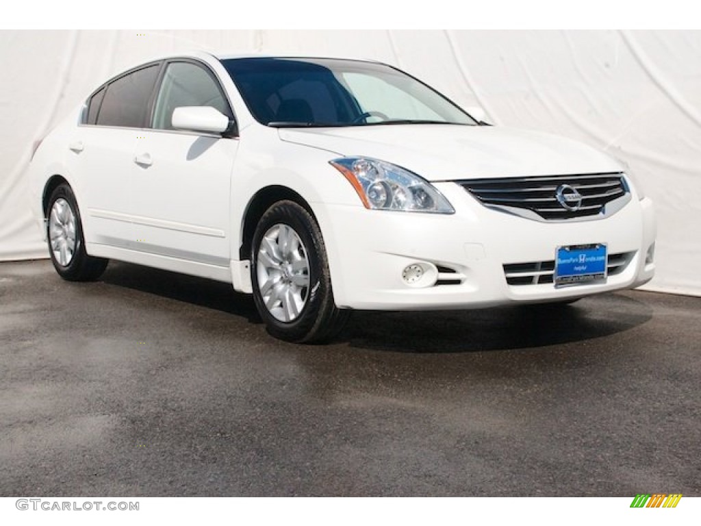 2010 Altima 2.5 - Winter Frost White / Charcoal photo #1