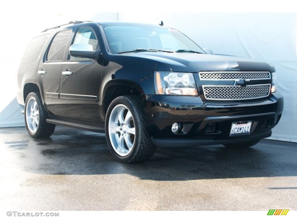 Black Chevrolet Tahoe