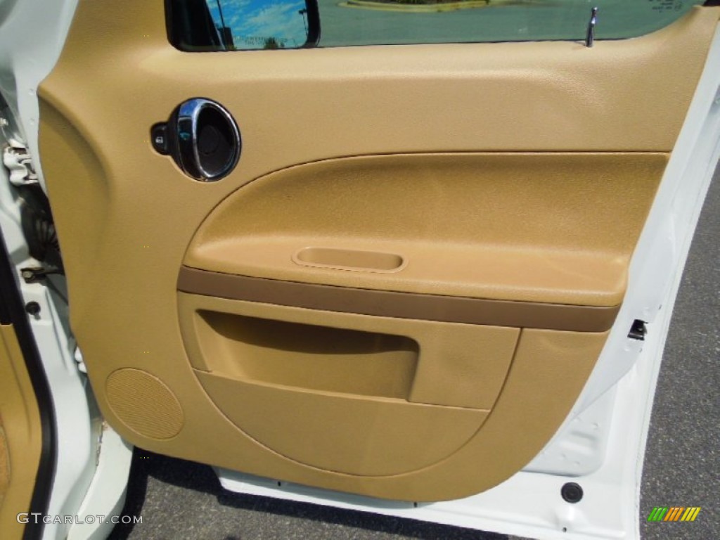 2006 HHR LT - Summit White / Cashmere Beige photo #23