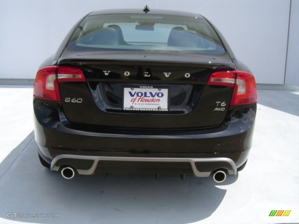 2013 S60 R-Design AWD - Black Sapphire Metallic / R Design Black photo #17