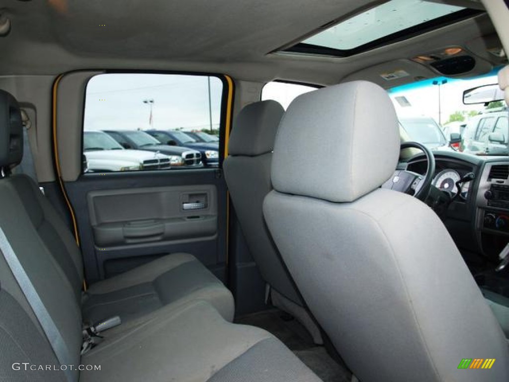 2006 Dakota R/T Quad Cab 4x4 - Solar Yellow / Medium Slate Gray photo #9