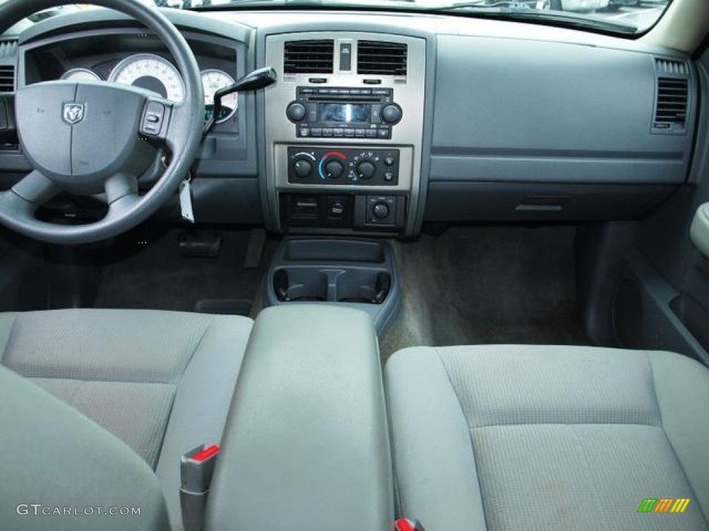 2006 Dakota R/T Quad Cab 4x4 - Solar Yellow / Medium Slate Gray photo #10