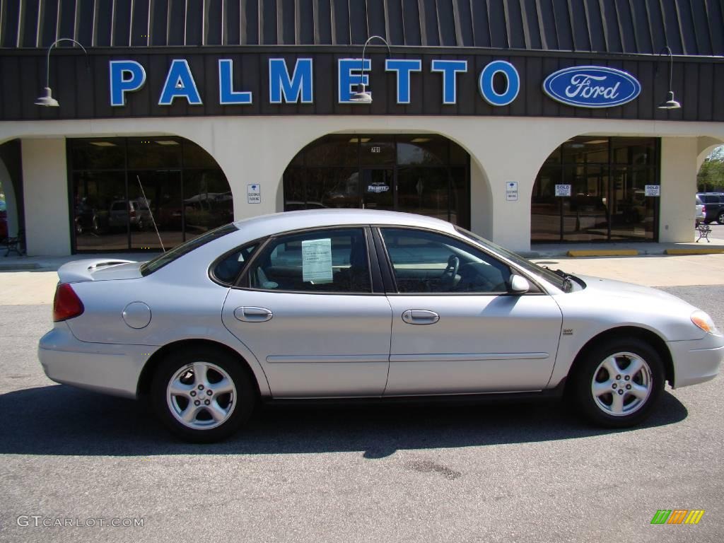 Silver Frost Metallic Ford Taurus