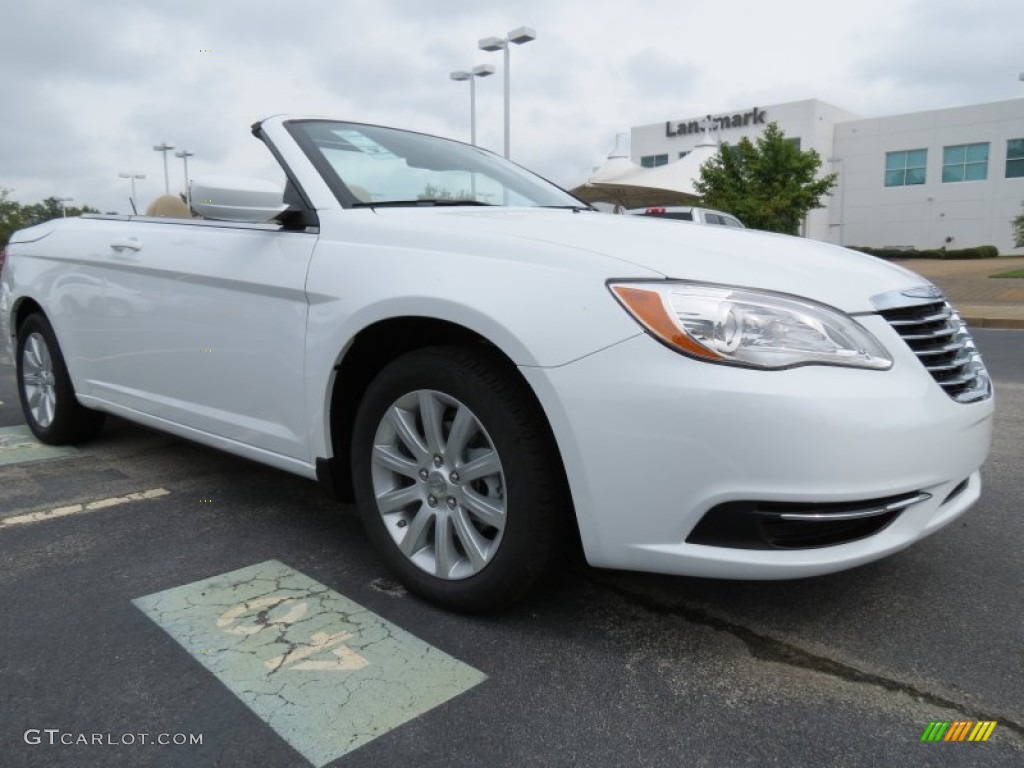 2013 200 Touring Convertible - Bright White / Black/Light Frost Beige photo #4