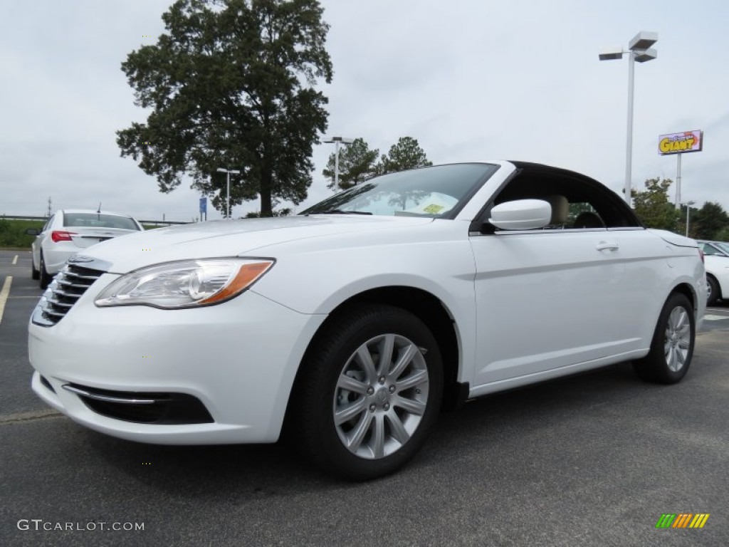 2013 200 Touring Convertible - Bright White / Black/Light Frost Beige photo #10