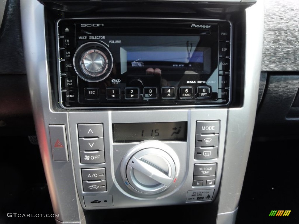 2009 Scion tC Standard tC Model Controls Photo #70926727