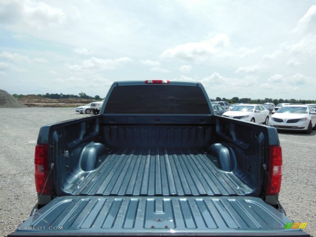 2010 Silverado 1500 LS Crew Cab 4x4 - Blue Granite Metallic / Dark Titanium photo #4