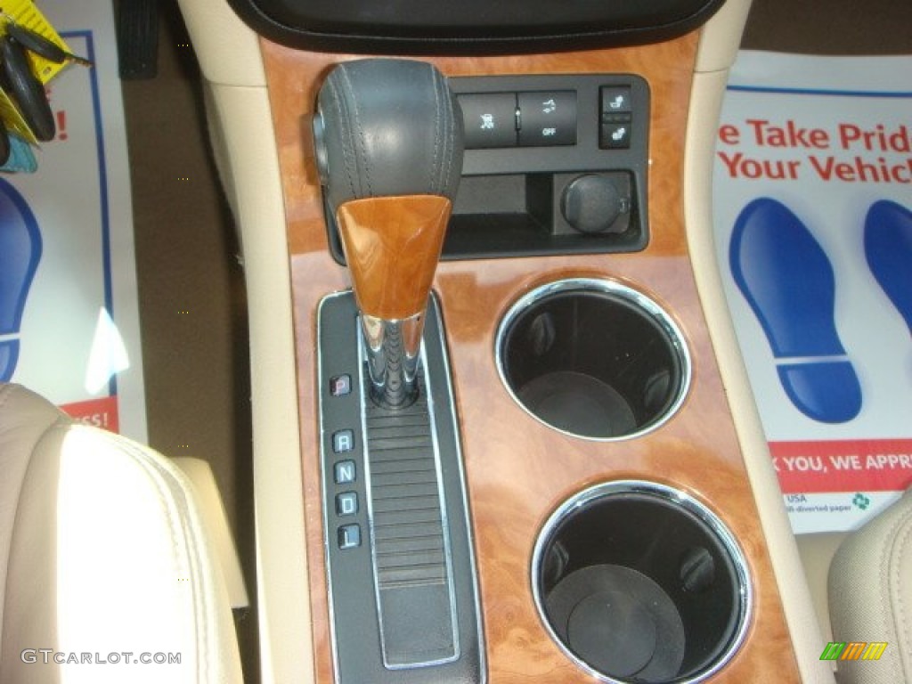 2008 Saturn Outlook XR Transmission Photos