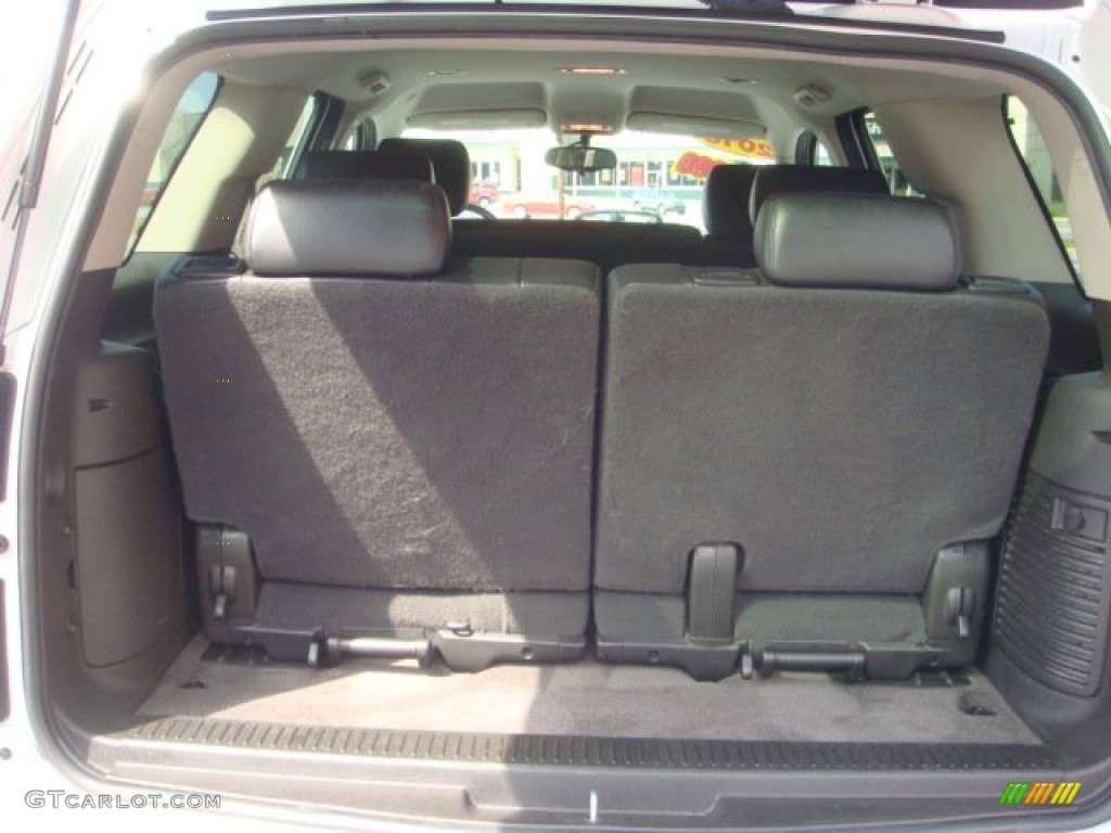 2010 Chevrolet Tahoe LT Trunk Photo #70928740