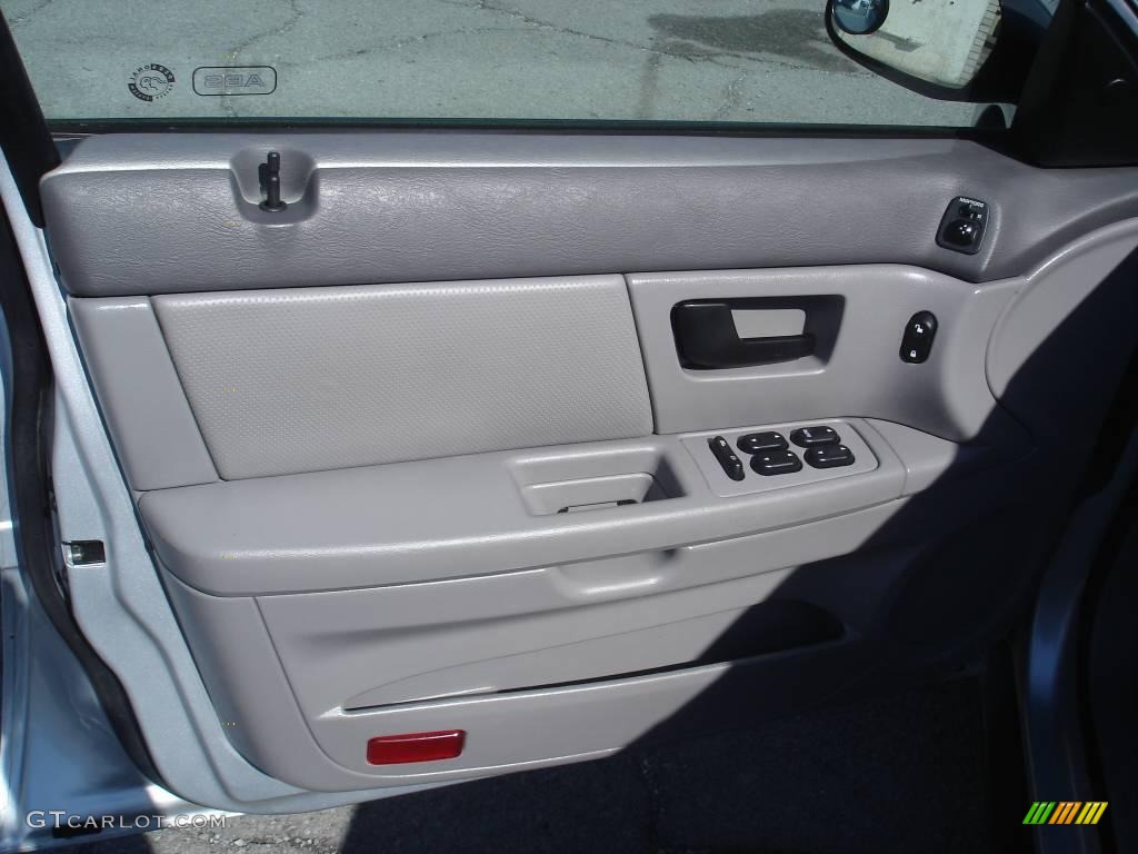 2004 Taurus SES Sedan - Silver Frost Metallic / Medium Graphite photo #6
