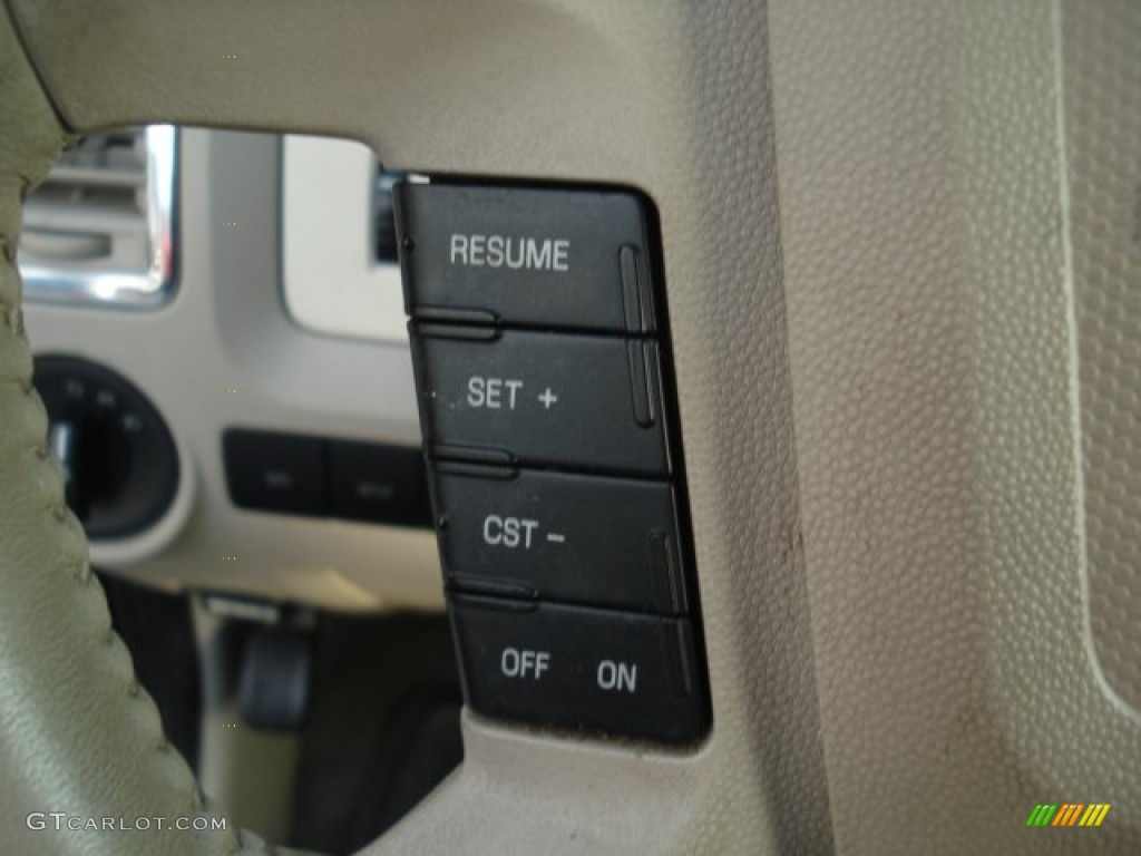 2008 Mercury Mariner V6 4WD Controls Photo #70930106