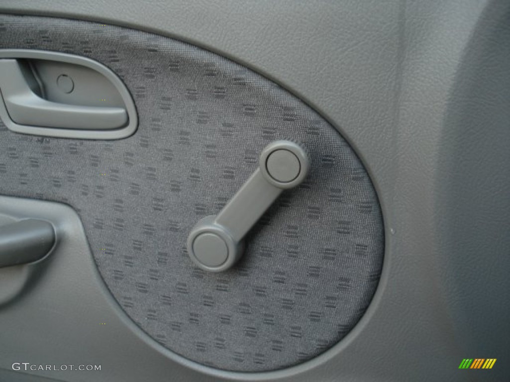 2005 Rio Sedan - Polar White / Gray photo #14
