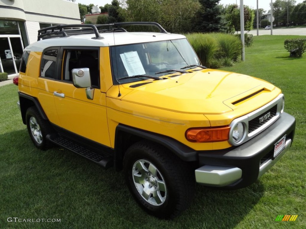 2008 FJ Cruiser 4WD - Sun Fusion Yellow / Dark Charcoal photo #3