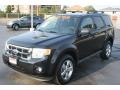 Tuxedo Black Metallic - Escape XLT Photo No. 3
