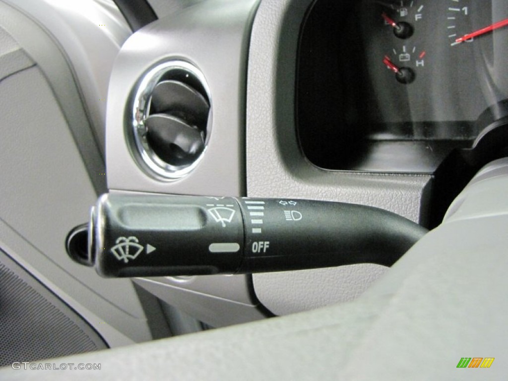 2006 F150 XLT SuperCrew 4x4 - Silver Metallic / Medium/Dark Flint photo #23