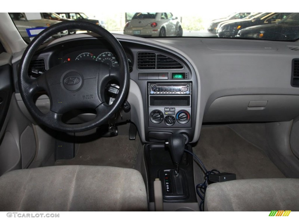 2002 Elantra GLS Sedan - Chianti Red / Gray photo #14