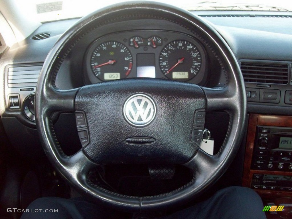 2003 Volkswagen Jetta GLX Sedan Steering Wheel Photos