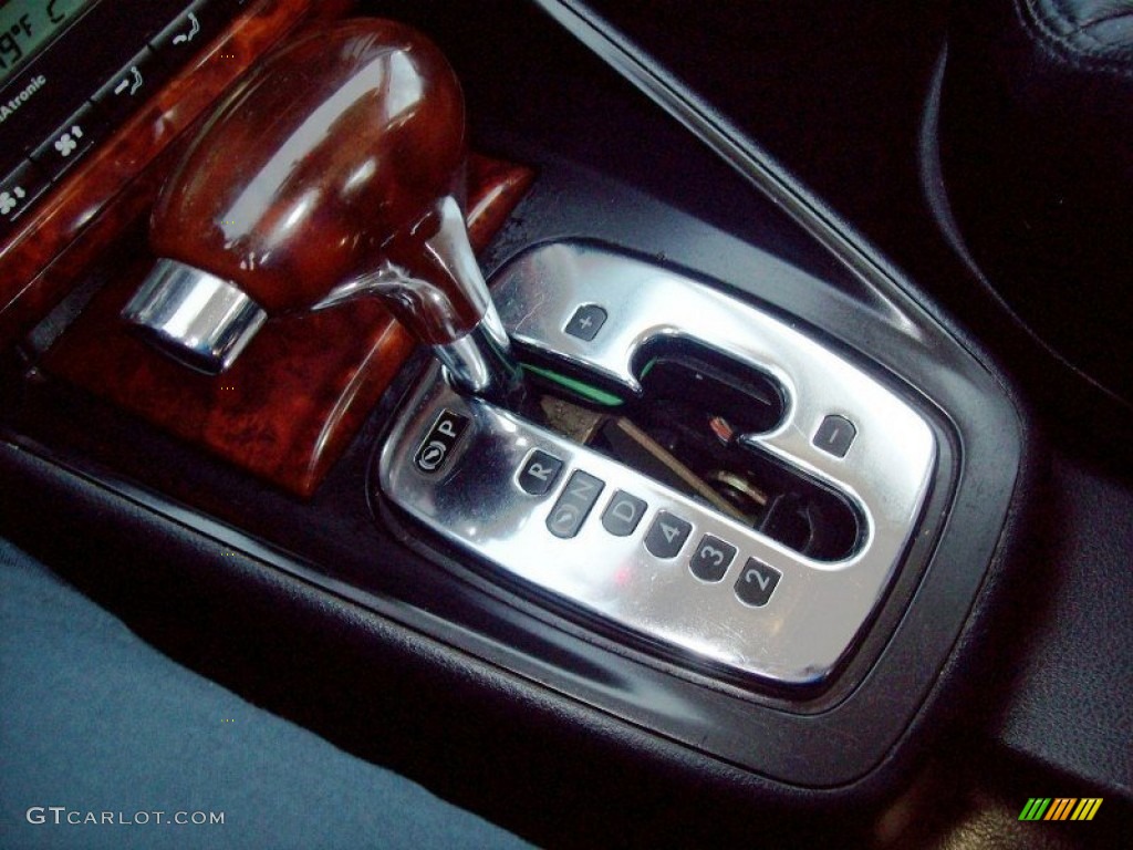 2003 Volkswagen Jetta GLX Sedan 5 Speed Automatic Transmission Photo #70933582