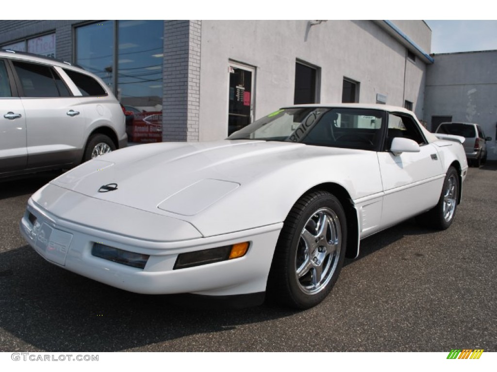 Arctic White 1996 Chevrolet Corvette Convertible Exterior Photo #70935187