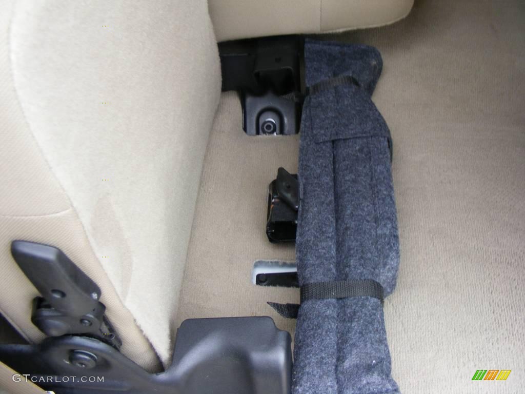 2006 F150 XLT SuperCab - Oxford White / Tan photo #32