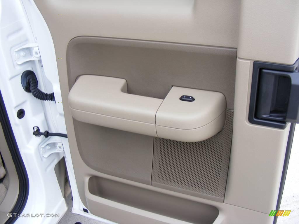 2006 F150 XLT SuperCab - Oxford White / Tan photo #33