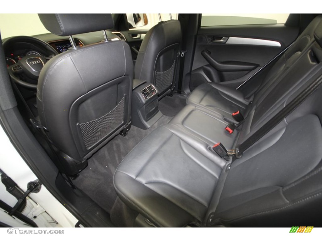 Black Interior 2010 Audi Q5 3.2 quattro Photo #70938538