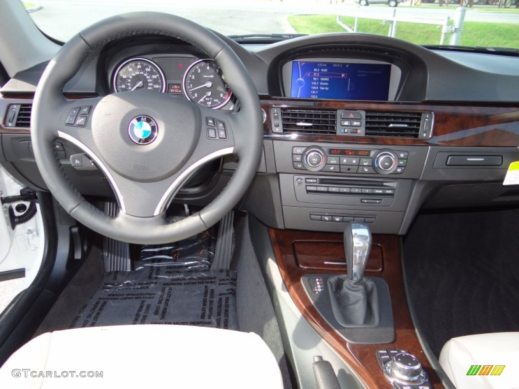2013 BMW 3 Series 335i Coupe Oyster Dashboard Photo #70939771