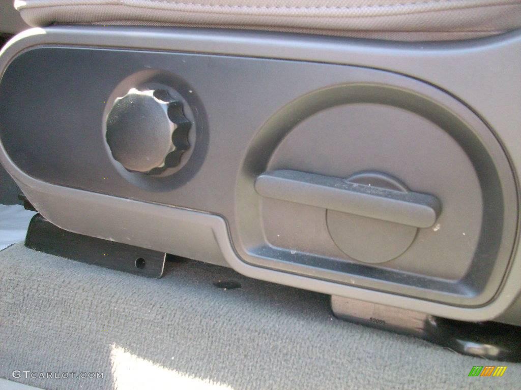 2006 F150 XLT SuperCrew 4x4 - Black / Medium/Dark Flint photo #19