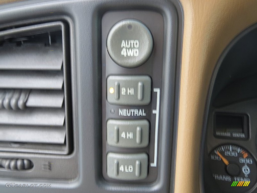 2000 Suburban 2500 LT 4x4 - Onyx Black / Medium Oak photo #51