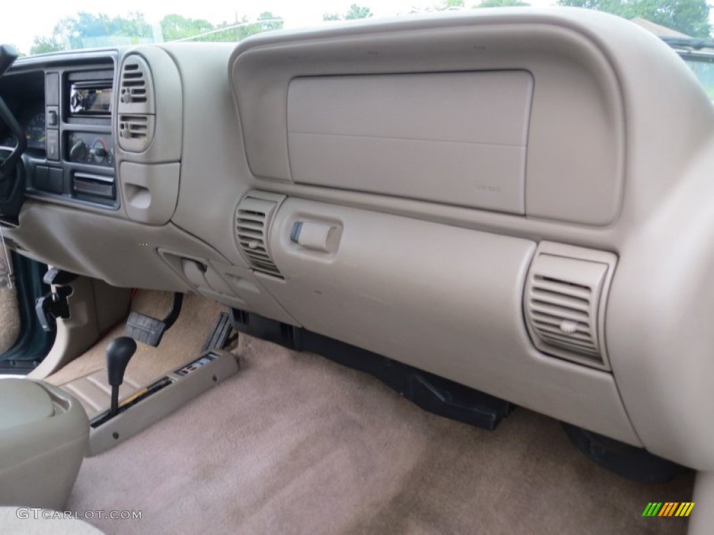 1998 C/K K1500 Silverado Extended Cab 4x4 - Emerald Green Metallic / Neutral photo #22