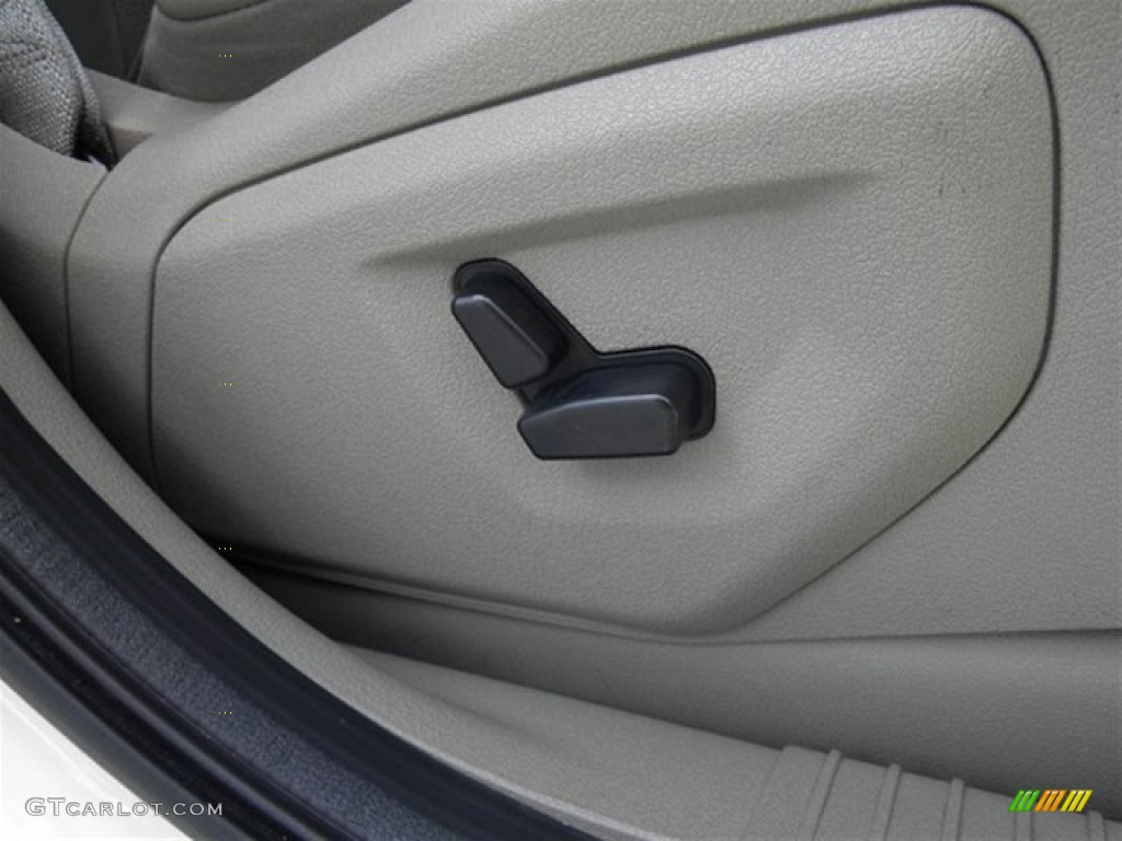 2005 Grand Cherokee Limited - Stone White / Medium Slate Gray photo #24