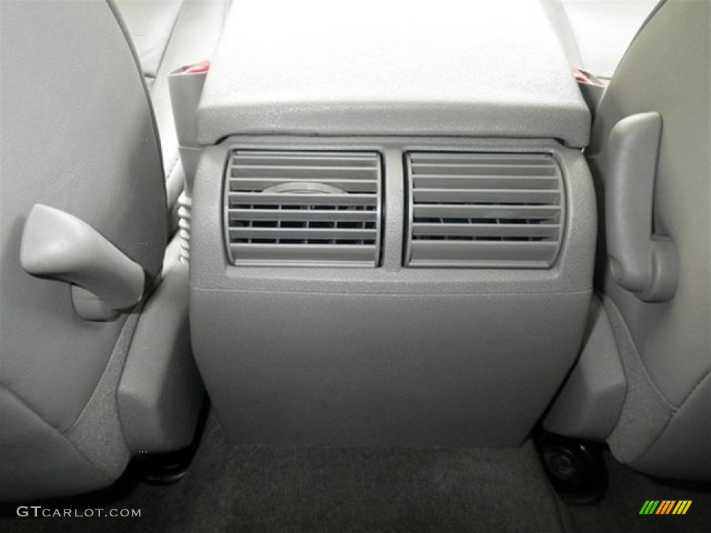 2005 Grand Cherokee Limited - Stone White / Medium Slate Gray photo #43