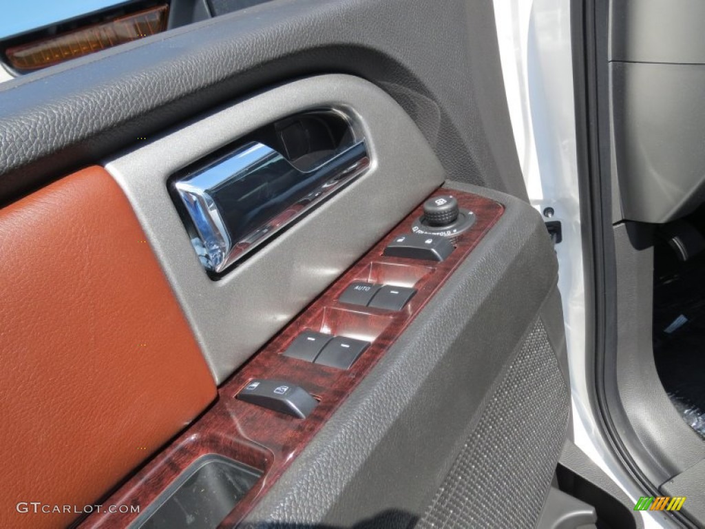 2013 Ford Expedition King Ranch Controls Photo #70949266