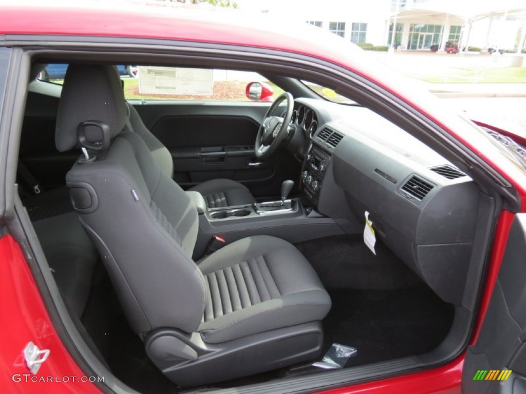 2013 Challenger SXT - Redline 3-Coat Pearl / Dark Slate Gray photo #7