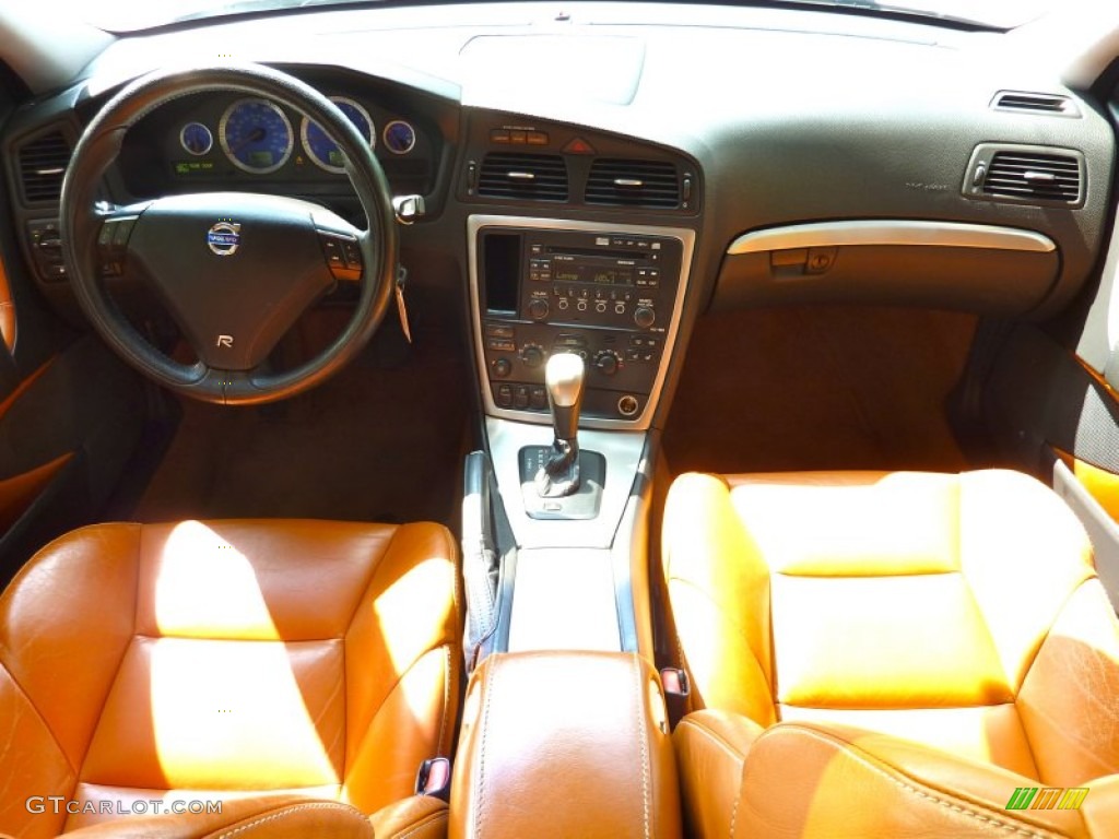 2007 Volvo S60 R AWD R Atacama Leather Dashboard Photo #70958905