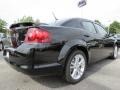 Black - Avenger SXT V6 Photo No. 3