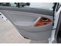 Super White - Camry XLE Photo No. 20