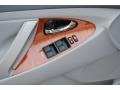 Super White - Camry XLE Photo No. 23