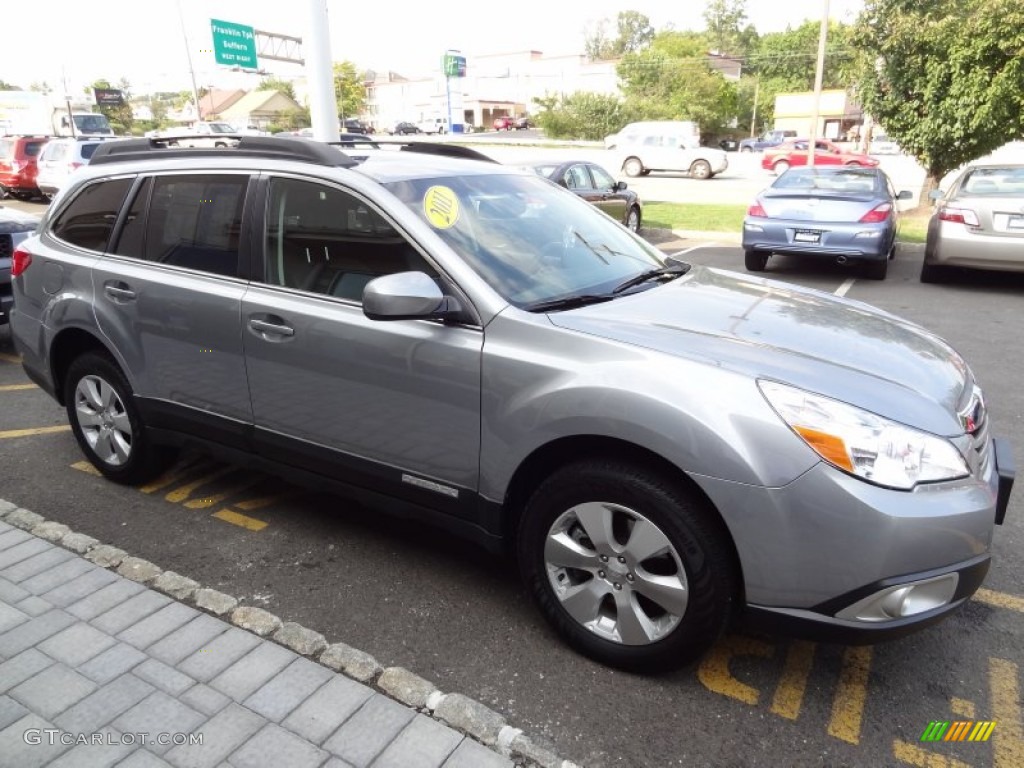 2011 Outback 3.6R Limited Wagon - Steel Silver Metallic / Off Black photo #11