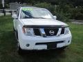 Avalanche White - Pathfinder SE 4x4 Photo No. 12
