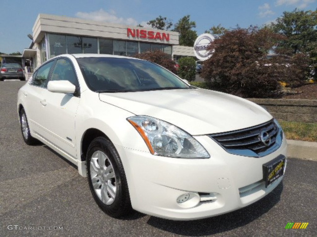 2011 Altima Hybrid - Winter Frost White / Charcoal photo #1