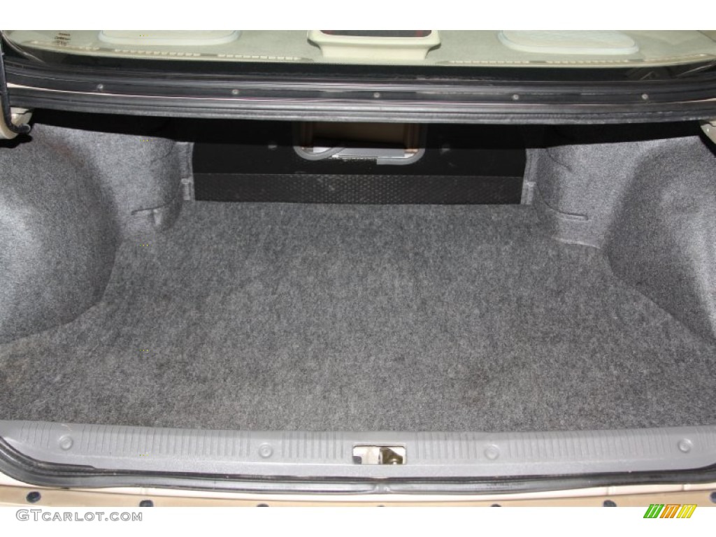 1997 Maxima GXE - Pebble Beige Metallic / Beige photo #23