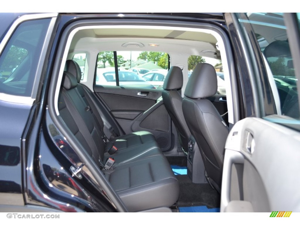 2012 Tiguan SE - Deep Black Metallic / Black photo #4