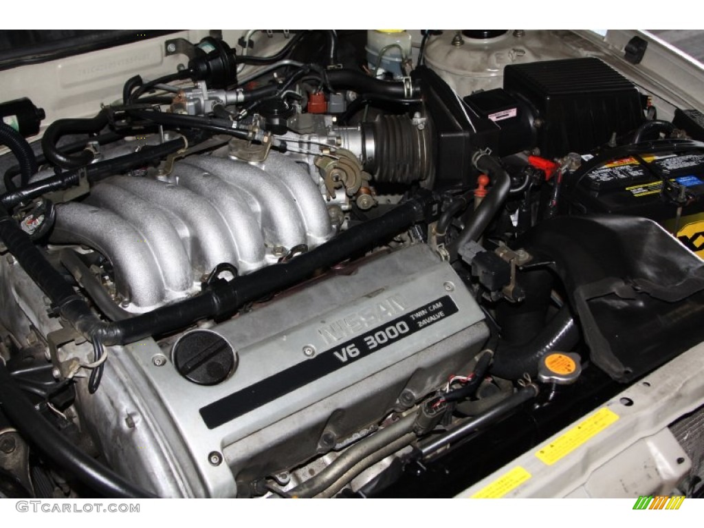 1997 Maxima GXE - Pebble Beige Metallic / Beige photo #29