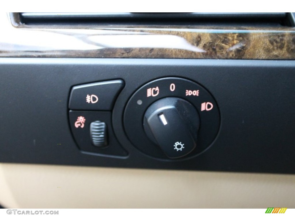 2007 BMW 5 Series 550i Sedan Controls Photo #70969306